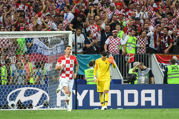 詹姆斯和东 詹姆斯和东