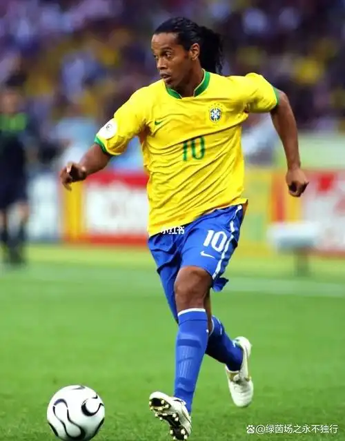 威廉斯以他 威廉斯以他